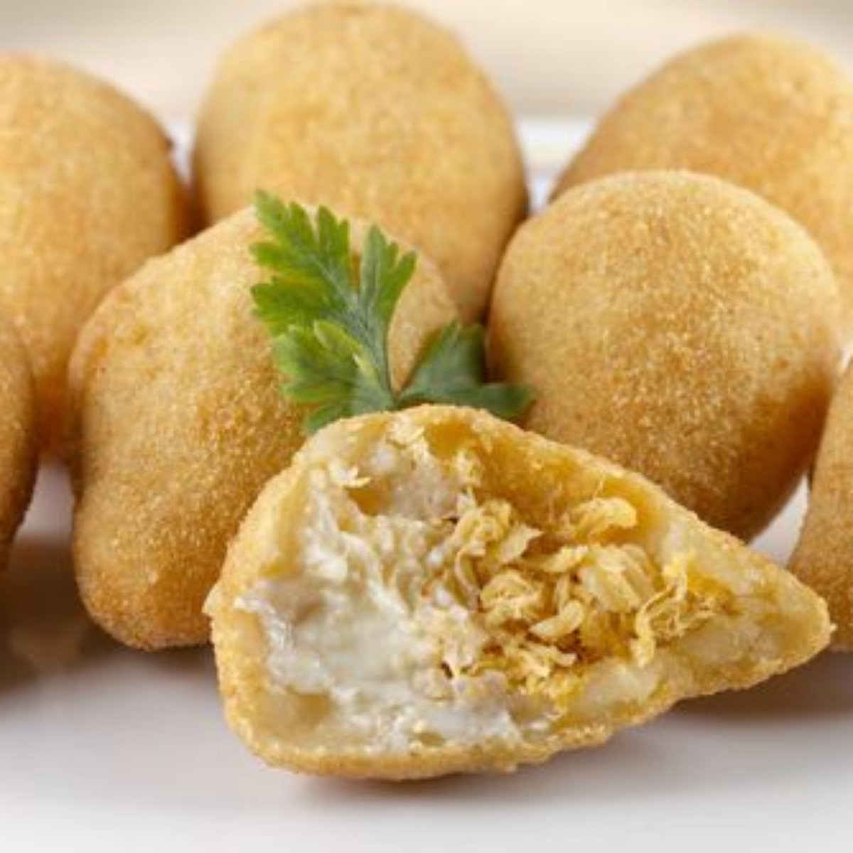 coxinha-de-frango-brie